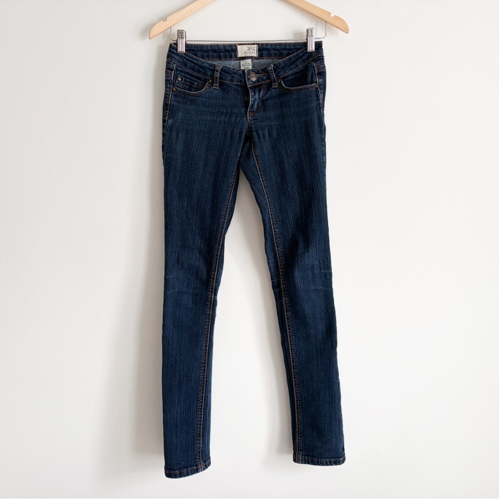 Garage Low-Rise Skinny Jeans - Dark Wash - Size 0